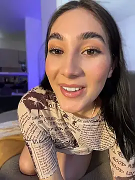 Snapshot of isa_hil chatting on April 2026 04:53:02 PM isa hil online show from April 2026 04:53:02 PM
