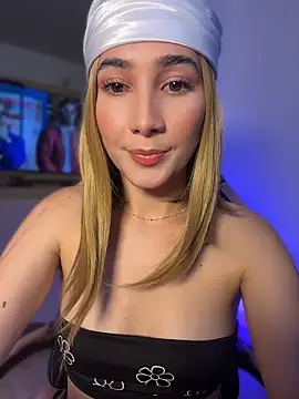 Snapshot of isa_hil chatting on April 2026 02:51:02 AM isa hil online show from April 2026 02:51:02 AM