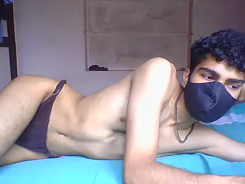 NikhilN247913 online show from February 2026 06:13:01 AM