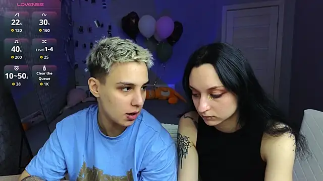 LuxuryLoverss online show from April 2026 11:08:02 AM