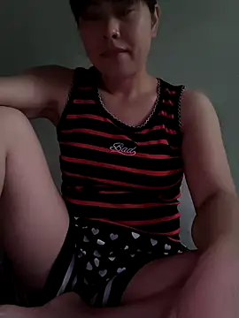 juicy-milu online show from April 2026 12:05:01 AM