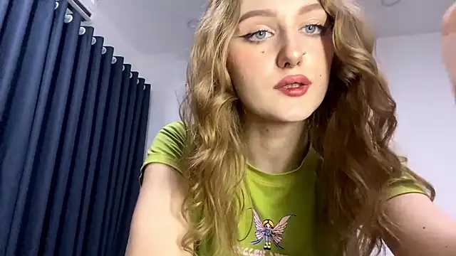 HotCheeseCake online show from March 2026 10:43:01 AM