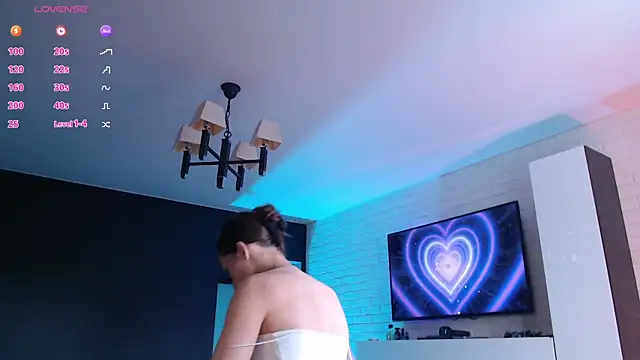 Jade Amore online show from July 2026 01:48:01 PM