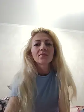Snapshot of Kisy_Dreis chatting on May 2026 03:46:01 AM Kisy Dreis online show from May 2026 03:46:01 AM