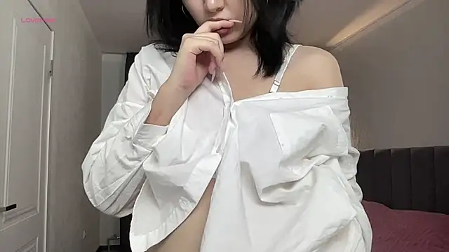 minnie joy online show from April 2026 01:41:01 PM