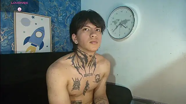 Snapshot of Tessarion_Black chatting on June 2026 03:44:01 AM Tessarion Black online show from June 2026 03:44:01 AM