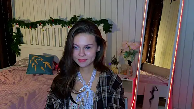 EarthaLevra online show from March 2026 09:11:01 PM