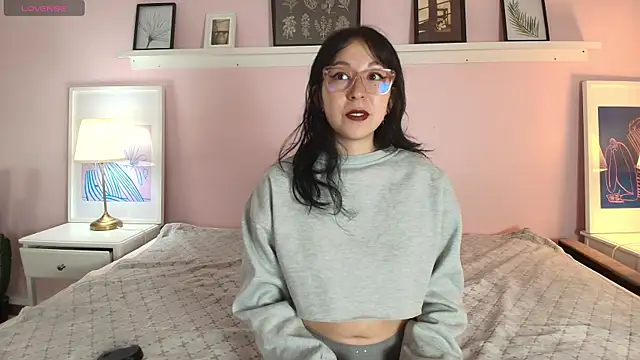 Abigailladyy online show from May 2026 11:37:02 AM