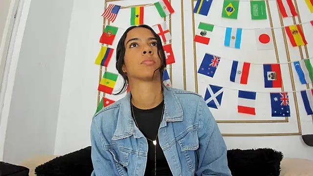 emily gaviria1 online show from July 2026 01:49:01 PM