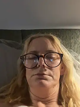 Amelie BlondeXX online show from March 2026 08:20:02 AM