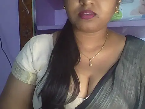 Snapshot of Tamil_Kuttyma chatting on June 2026 04:31:01 PM Tamil Kuttyma online show from June 2026 04:31:01 PM