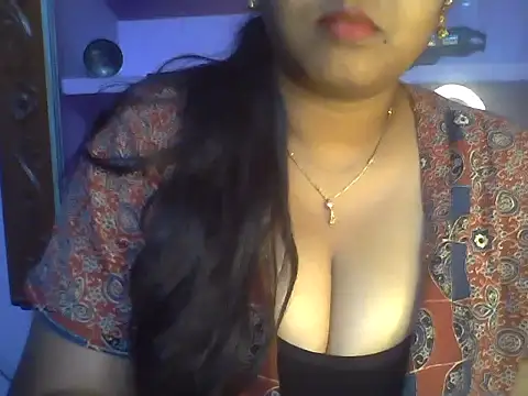 Snapshot of Tamil_Kuttyma chatting on July 2026 05:17:01 PM Tamil Kuttyma online show from July 2026 05:17:01 PM