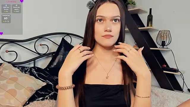 Snapshot of SammieMir chatting on May 2026 07:03:01 AM SammieMir online show from May 2026 07:03:01 AM