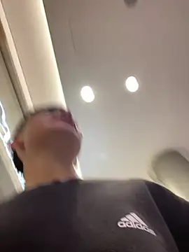 Snapshot of Tomnico_19 chatting on March 2026 09:21:02 PM Tomnico 19 online show from March 2026 09:21:02 PM