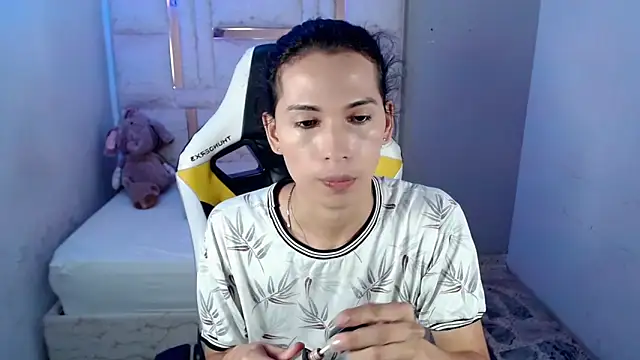 Larry craft online show from April 2026 08:20:01 PM