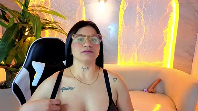 Snapshot of ashelyy_tp chatting on March 2026 01:06:01 PM ashelyy tp online show from March 2026 01:06:01 PM