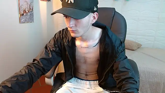 Snapshot of trevor_mob chatting on March 2026 07:42:01 PM trevor mob online show from March 2026 07:42:01 PM