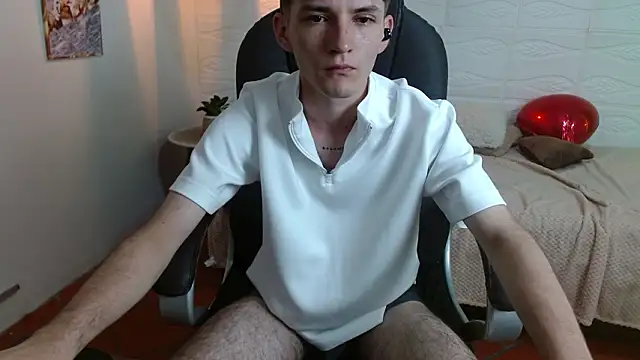 Snapshot of trevor_mob chatting on March 2026 07:31:02 PM trevor mob online show from March 2026 07:31:02 PM