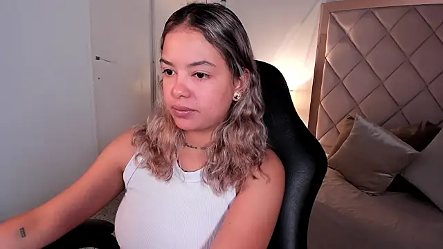 Snapshot of dulce_lyraa1 chatting on July 2026 06:47:02 AM dulce lyraa1 online show from July 2026 06:47:02 AM