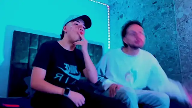 alex and christhoper online show from May 2026 05:25:01 AM