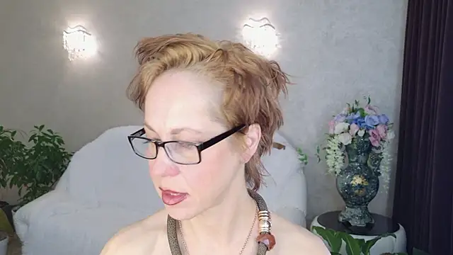 LioraWeiss online show from March 2026 06:50:01 AM