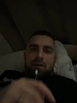 VANYA1997 online show from April 2026 02:33:01 PM