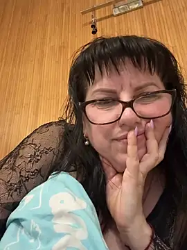 expensive lady online show from April 2026 07:48:01 PM