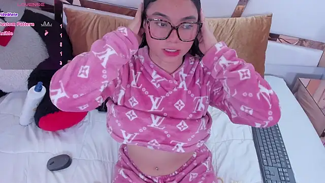 shelseanova online show from April 2026 03:56:01 AM