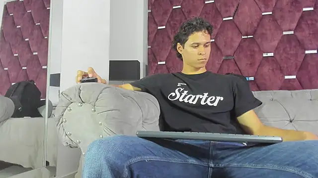Snapshot of TonyBenedetti chatting on July 2026 08:26:02 PM TonyBenedetti online show from July 2026 08:26:02 PM