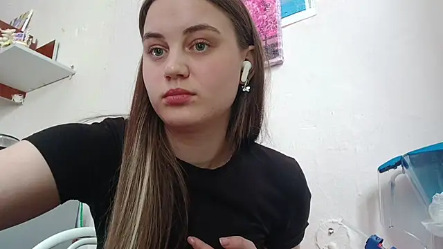 VeloraStar online show from March 2026 10:11:01 AM