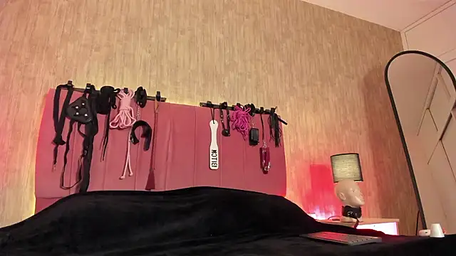 lilith velvet  online show from March 2026 12:33:01 PM