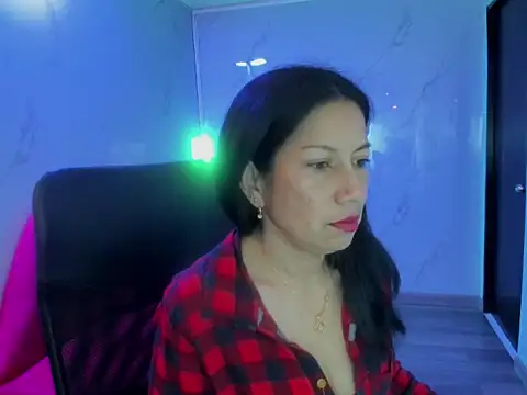 Megan Collinss1 online show from April 2026 01:36:01 AM