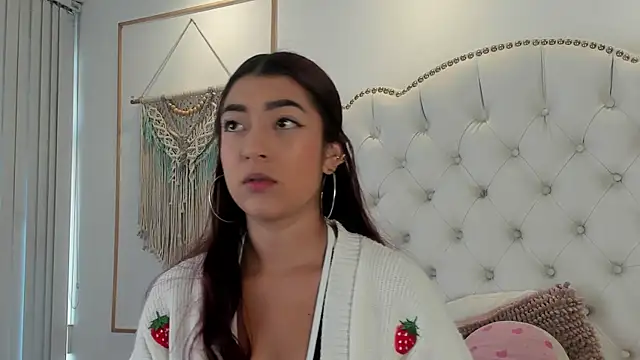 Sara funy online show from June 2026 11:34:01 AM