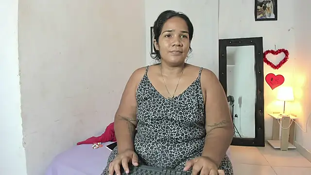 Snapshot of mariana_villa72 chatting on June 2026 02:21:01 PM mariana villa72 online show from June 2026 02:21:01 PM