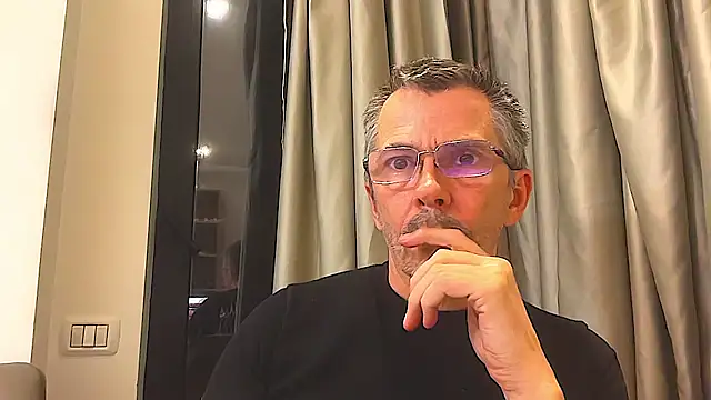 SerenaBFF online show from February 2026 06:17:02 PM