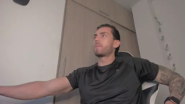 Axel  Blaze online show from April 2026 12:50:01 PM