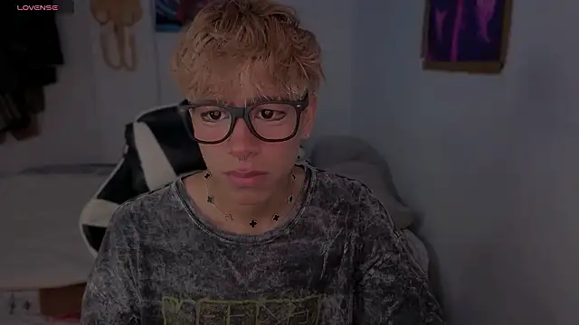 Snapshot of Ryan_sweet chatting on March 2026 05:30:01 PM Ryan sweet online show from March 2026 05:30:01 PM