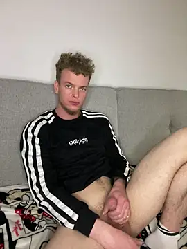 Dencchikk22 online show from May 2026 11:12:03 PM