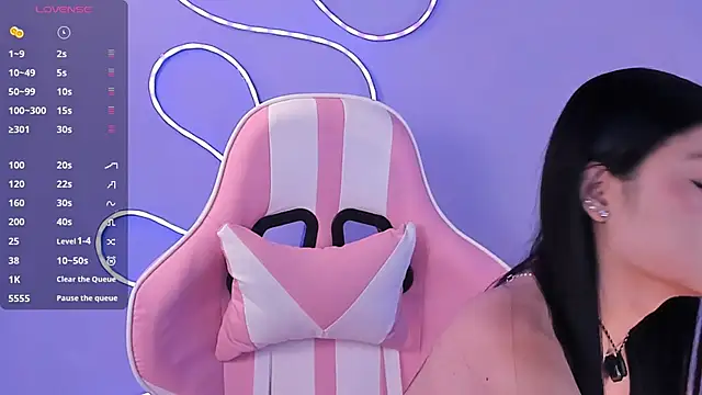 Snapshot of miacapone chatting on February 2026 01:23:02 PM miacapone online show from February 2026 01:23:02 PM