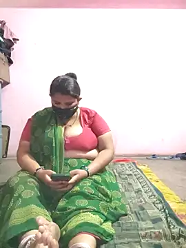 Snapshot of gujjuhotcouple chatting on April 2026 05:06:02 PM gujjuhotcouple online show from April 2026 05:06:02 PM