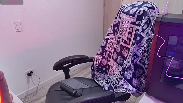 MalikaNoor online show from March 2026 04:36:01 PM