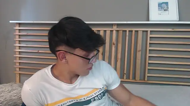 clark ken01 online show from June 2026 09:35:01 PM