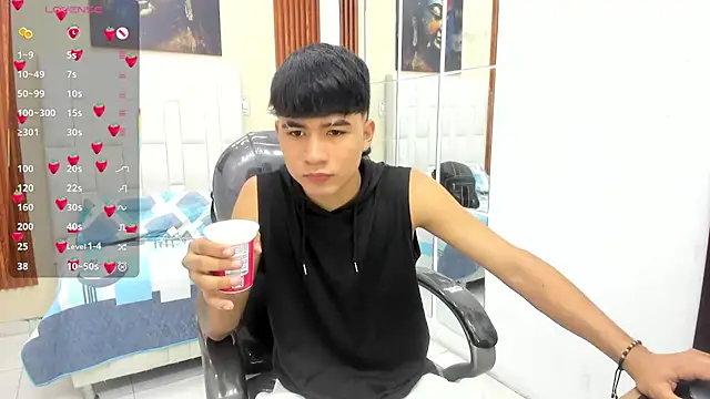 Snapshot of Thiago_collinss chatting on June 2026 10:47:02 PM Thiago collinss online show from June 2026 10:47:02 PM