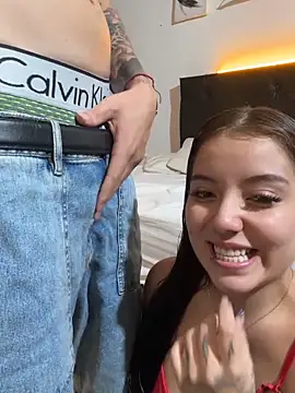 sarah and taylor online show from April 2026 06:01:01 PM