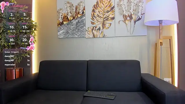 ValentinaaMilan online show from April 2026 06:19:01 AM