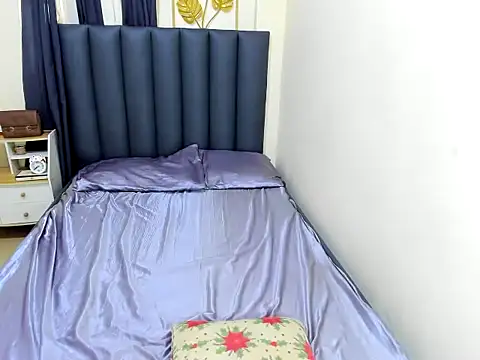 Maddison Lore online show from March 2026 04:49:01 AM