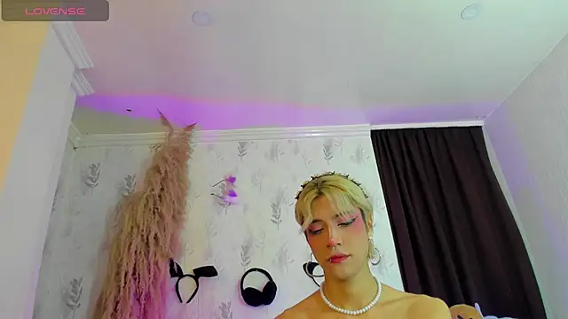 Babyfox gh online show from April 2026 07:30:01 PM