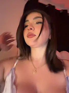 SamanthaValmont online show from May 2026 03:15:02 AM