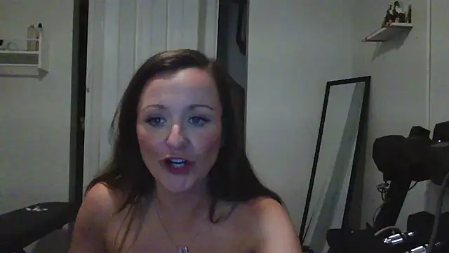 Snapshot of thenakedtrainer69 chatting on May 2026 06:17:01 PM thenakedtrainer69 online show from May 2026 06:17:01 PM
