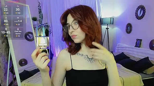 VittoriaNix online show from April 2026 02:26:01 PM